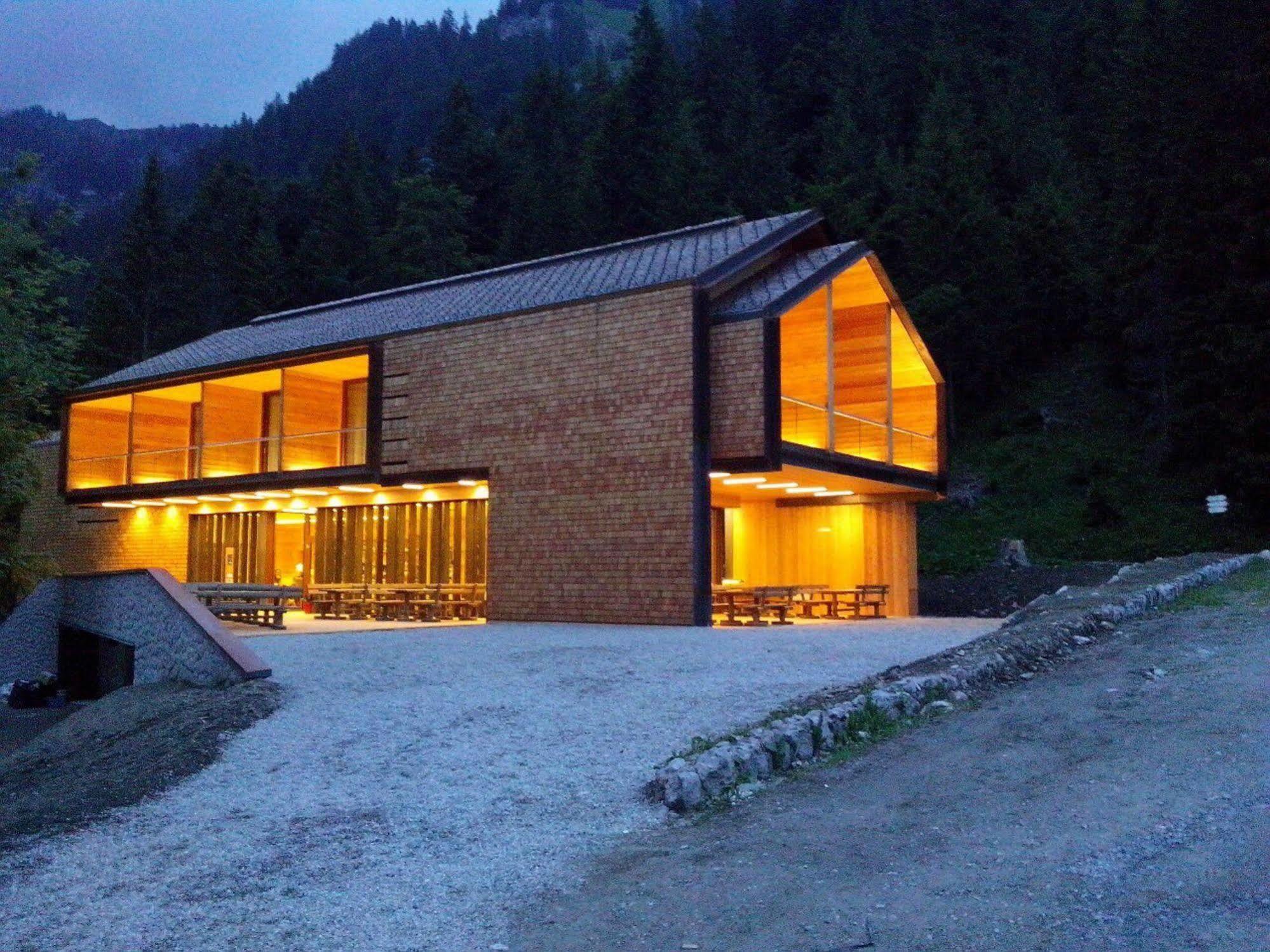 Vallesinella Hotel Restaurant Bar Madonna di Campiglio Luaran gambar